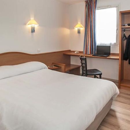 Brit Hotel Essentiel Cahors Nord Kamer foto